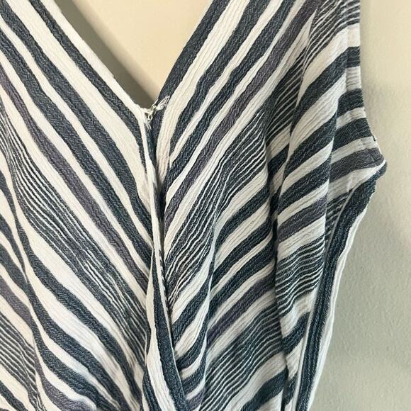 American eagle AEO spaghetti strap blue white striped v neck lined romper small - Picture 3 of 12